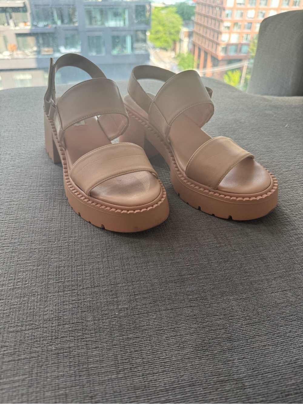Steve Madden Tan Platform Chunky Sandals